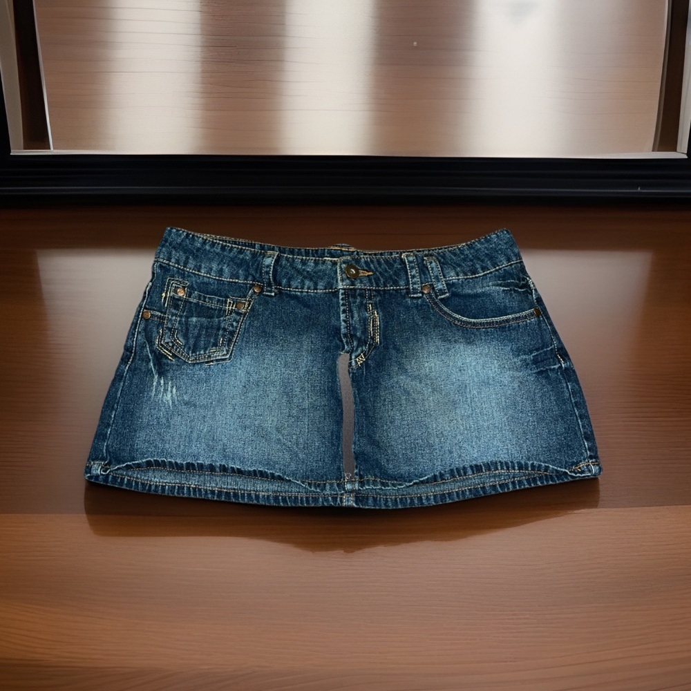 Vintage Paris Distressed W/Unique Pockets RAMIE 55% COTTON 45% Denim Mini Skirt